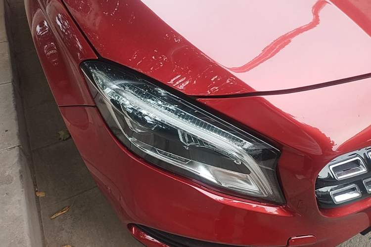 Used Mercedes-Benz GLA 2018 GLA 220 4MATIC Sport Edition Right Front Headlight