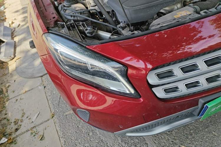 Used Mercedes-Benz GLA 2018 GLA 200 Fashion Model Right Front Headlight