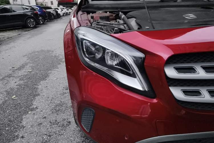 Used Mercedes-Benz GLA 2018 GLA 200 Fashion Model Right Front Headlight