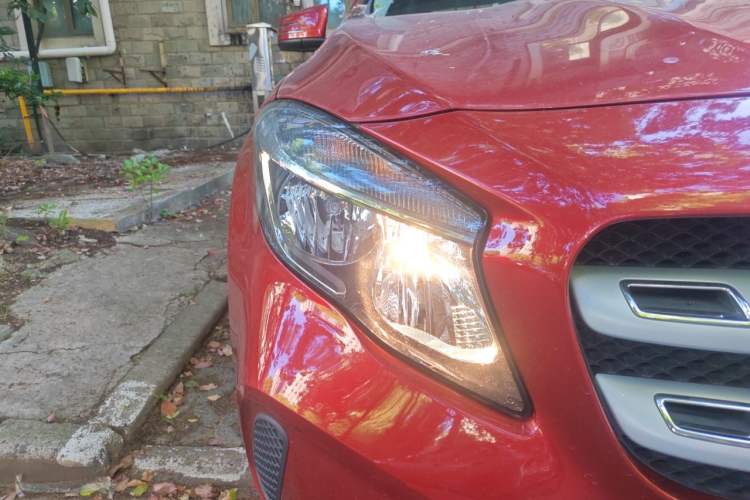 Used Mercedes-Benz GLA 2018 GLA 200 Sport Edition Right Front Headlight