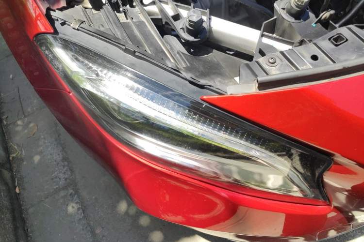 Used Mercedes-Benz GLA 2018 GLA 200 Sport Edition Right Front Headlight