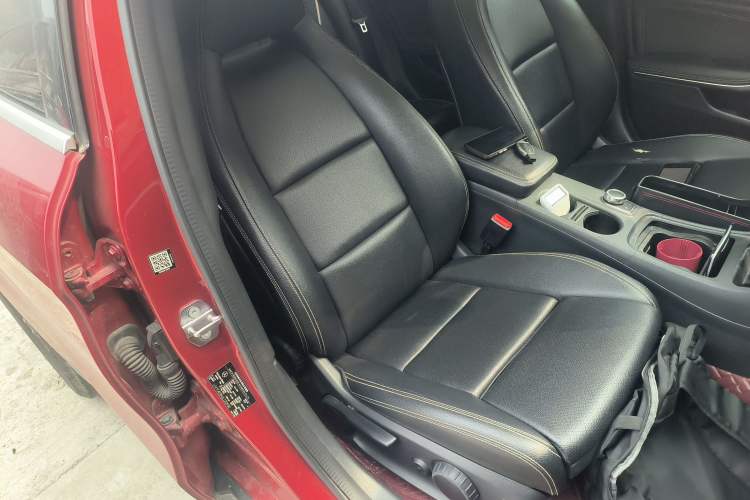 Used Mercedes-Benz GLA 2018 GLA 200 Fashion Model Right Front Seat