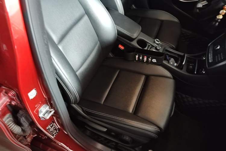 Used Mercedes-Benz GLA 2018 GLA 200 Sport Edition Right Front Seat