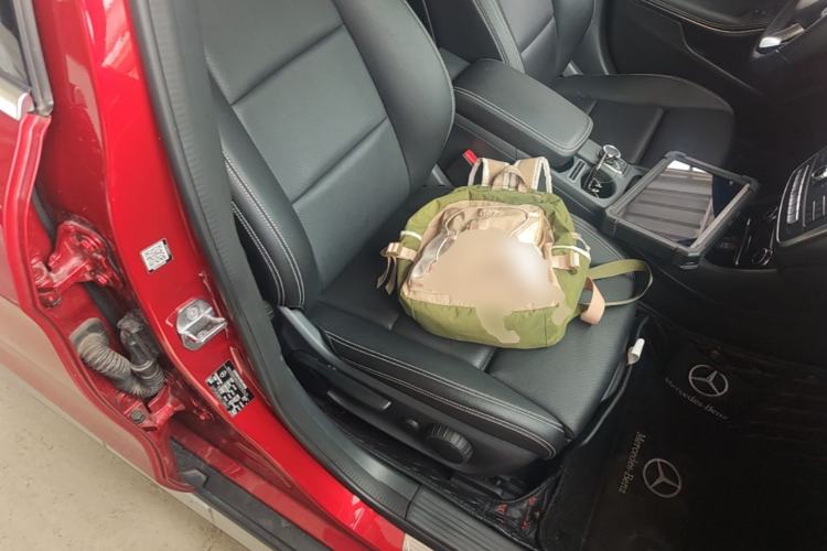 Used Mercedes-Benz GLA 2018 GLA 200 Fashion Model Right Front Seat