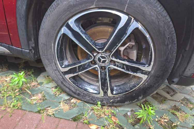 Used Mercedes-Benz GLA 2018 GLA 200 Fashion Model Right Front Wheel Hub