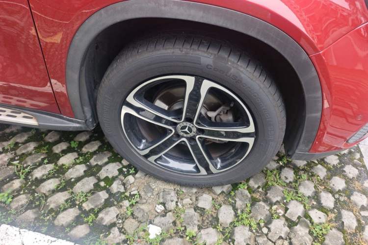 Used Mercedes-Benz GLA 2018 GLA 200 Fashion Model Right Front Wheel Hub