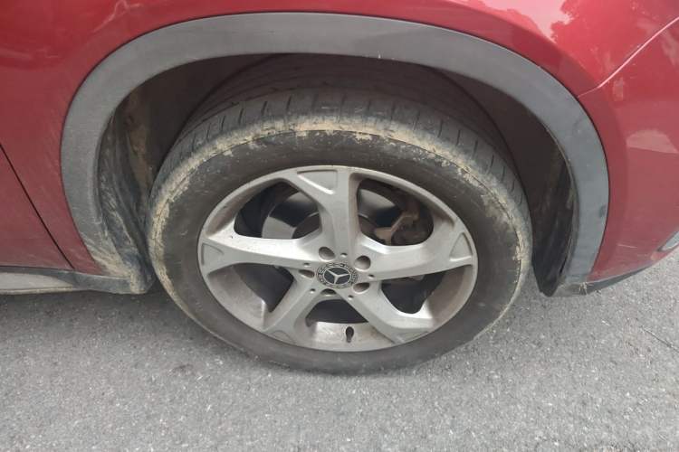Used Mercedes-Benz GLA 2018 GLA 200 Sport Edition Right Front Wheel Hub