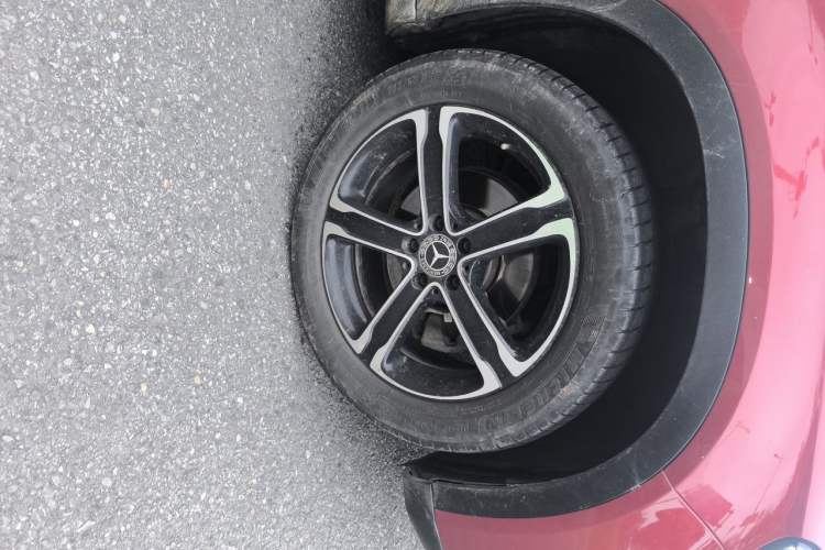Used Mercedes-Benz GLA 2018 GLA 200 Fashion Model Right Front Wheel Hub