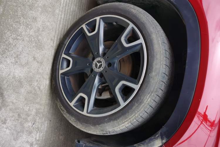Used Mercedes-Benz GLA 2018 GLA 220 4MATIC Sport Edition Right Front Wheel Hub