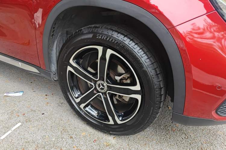 Used Mercedes-Benz GLA 2018 GLA 200 Fashion Model Right Front Wheel Hub