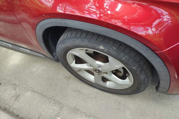 Used Mercedes-Benz GLA 2018 GLA 200 Sport Edition Right Front Wheel Hub