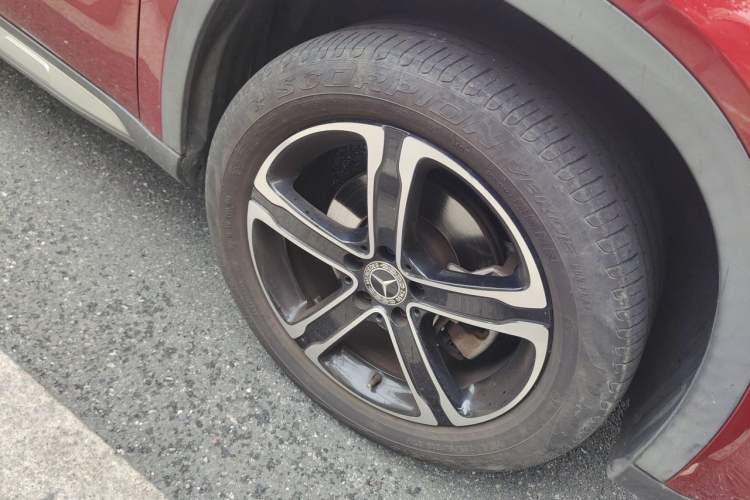 Used Mercedes-Benz GLA 2018 GLA 200 Fashion Model Right Front Wheel Hub