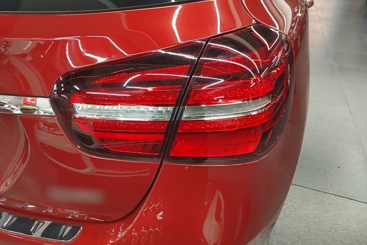 Used Mercedes-Benz GLA 2018 GLA 200 Fashion Model Right Rear Taillight
