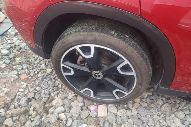 Used Mercedes-Benz GLA 2018 GLA 220 4MATIC Sport Edition Right Rear Wheel Hub