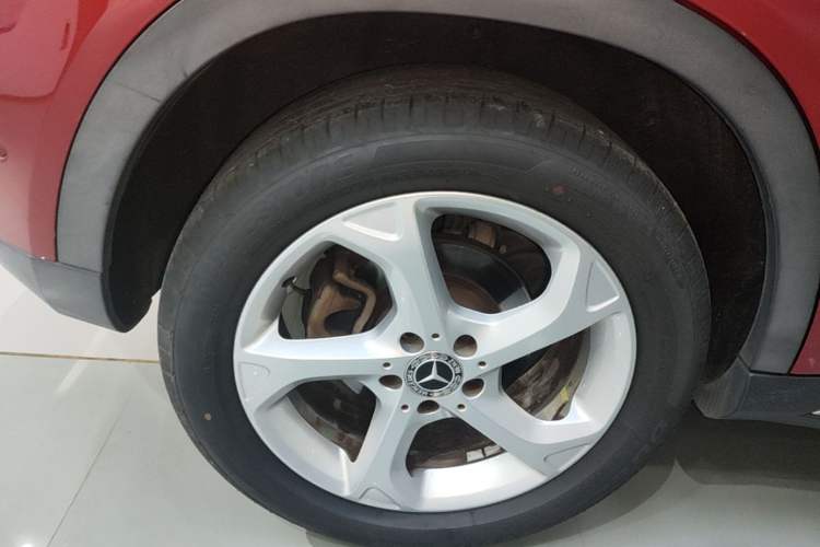 Used Mercedes-Benz GLA 2018 GLA 200 Sport Edition Right Rear Wheel Hub