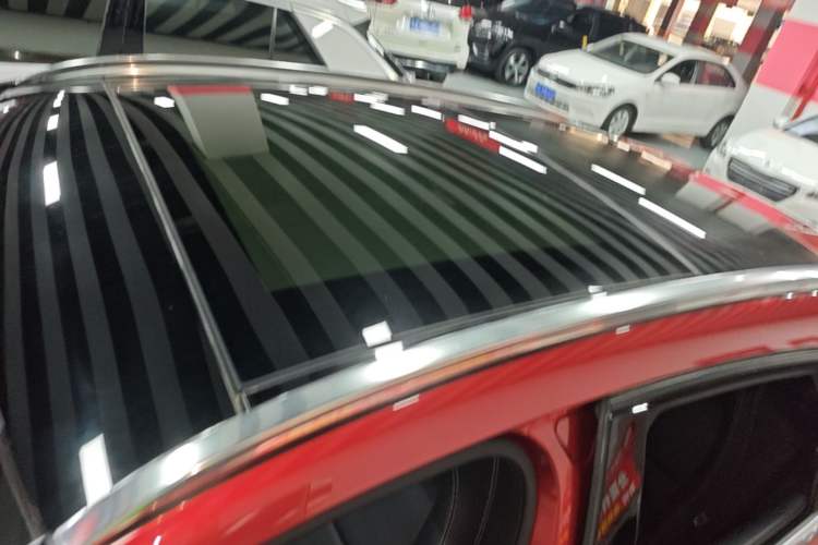 Used Mercedes-Benz GLA 2018 GLA 200 Fashion Model Roof
