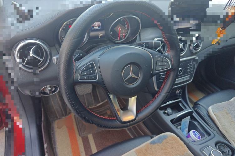 Used Mercedes-Benz GLA 2018 GLA 200 Fashion Model Steering Wheel