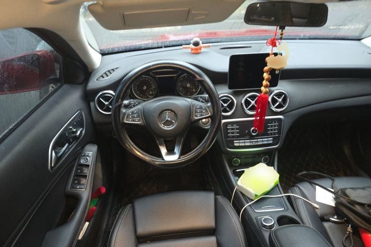 Used Mercedes-Benz GLA 2018 GLA 200 Fashion Model Steering Wheel