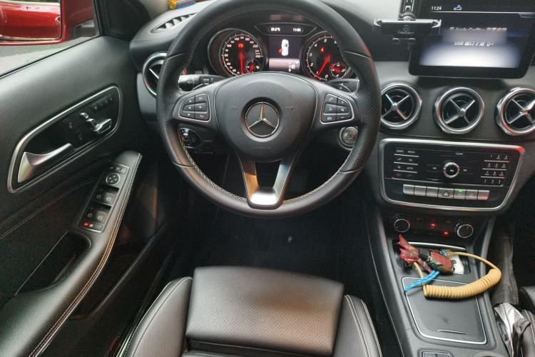 Used Mercedes-Benz GLA 2018 GLA 200 Fashion Model Steering Wheel