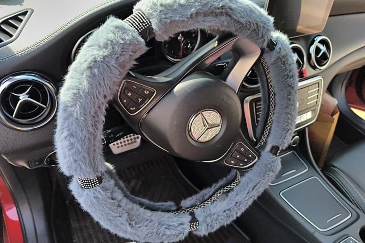 Used Mercedes-Benz GLA 2018 GLA 200 Fashion Model Steering Wheel