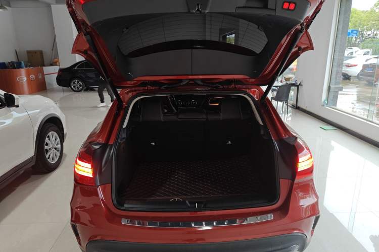 Used Mercedes-Benz GLA 2018 GLA 220 4MATIC Sport Edition Trunk