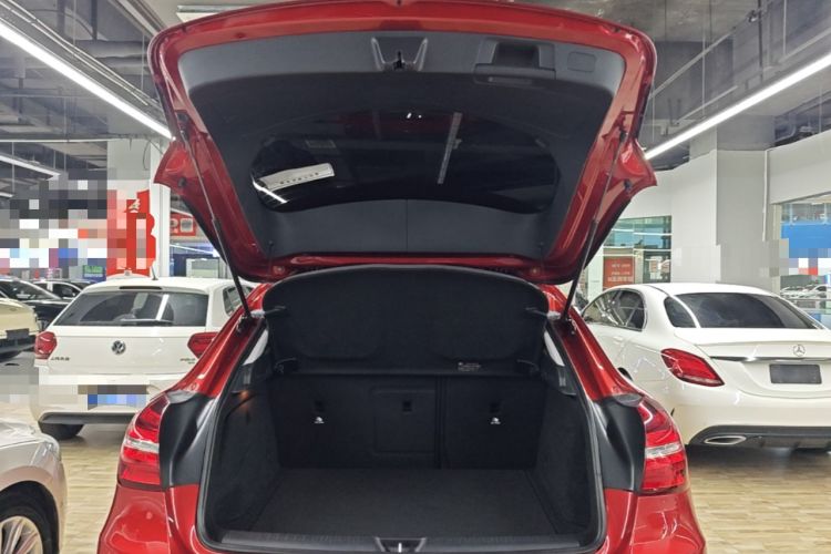 Used Mercedes-Benz GLA 2018 GLA 220 4MATIC Sport Edition Trunk
