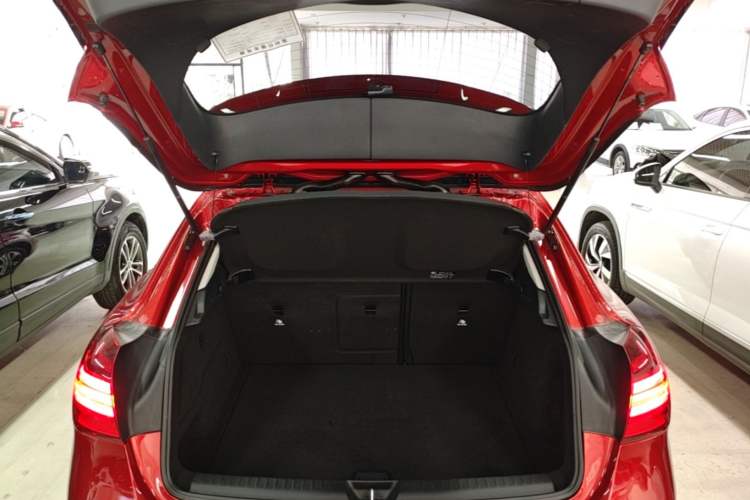 Used Mercedes-Benz GLA 2018 GLA 200 Fashion Model Trunk