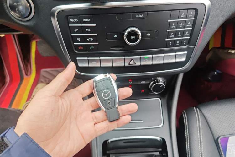 Used Mercedes-Benz GLA 2018 GLA 220 4MATIC Sport Edition Vehicle Key