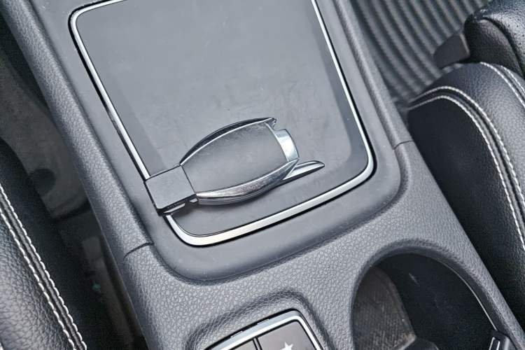 Used Mercedes-Benz GLA 2018 GLA 200 Sport Edition Vehicle Key