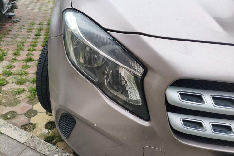 Used Mercedes-Benz GLA 2018 GLA 200 Sport Edition Right Front Headlight