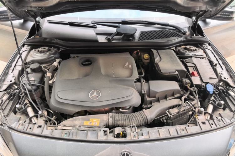 Used Mercedes-Benz GLA 2018 GLA 220 4MATIC Sport Edition Engine Bay
