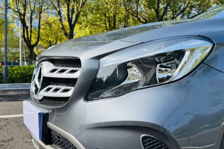 Used Mercedes-Benz GLA 2018 GLA 200 Sport Edition Exterior 9