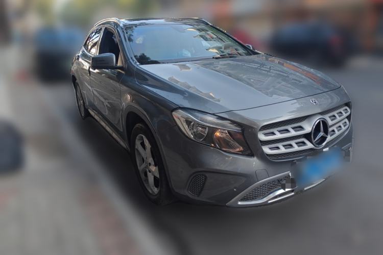 Used Mercedes-Benz GLA 2018 GLA 200 Sport Edition Front Right 45 Deg