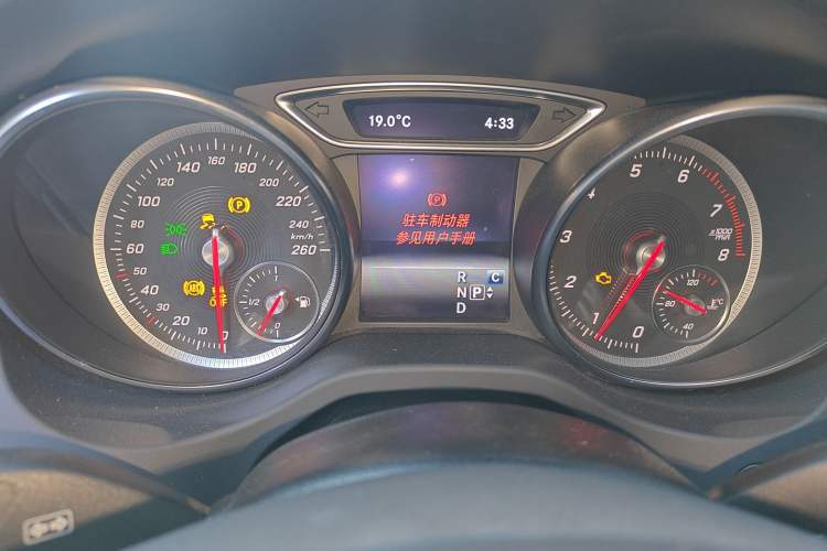 Used Mercedes-Benz GLA 2018 GLA 200 Sport Edition Instrument Cluster