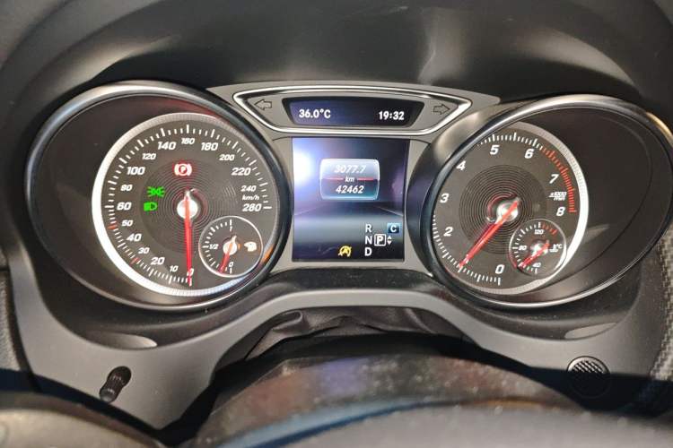 Used Mercedes-Benz GLA 2018 GLA 200 Fashion Model Instrument Cluster