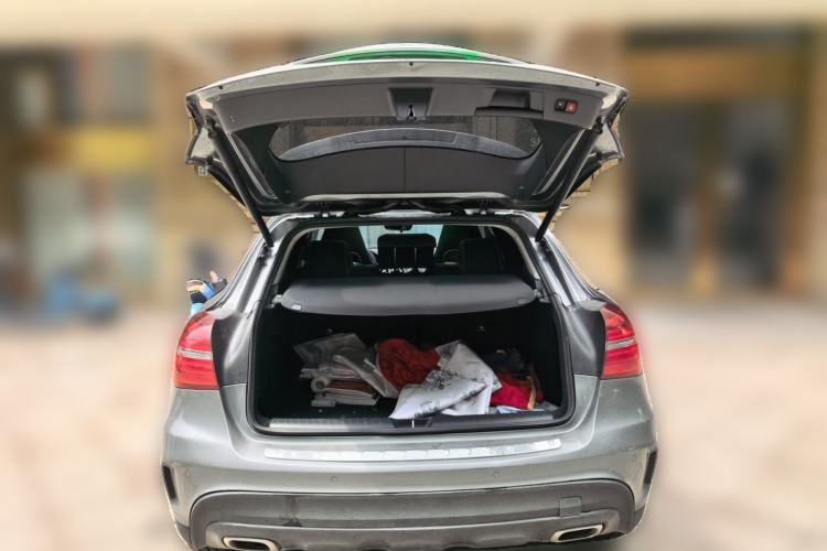 Used Mercedes-Benz GLA 2018 GLA 220 4MATIC Sport Edition Trunk