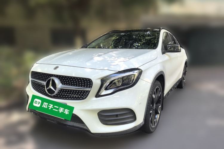 Used Mercedes-Benz GLA 2018 GLA 220 4MATIC Sport Edition Guazi used car, China used car export, Used car for sale, Used  cars, Cheapest cars for sale