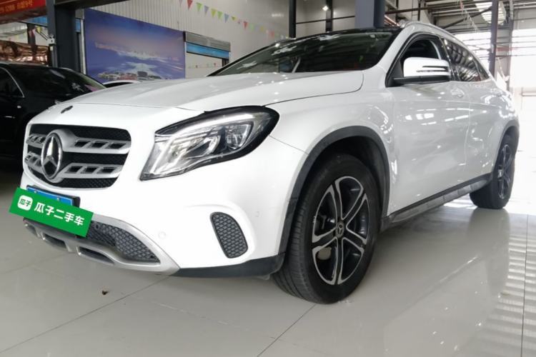 Used Mercedes-Benz GLA 2018 GLA 200 Fashion Model Guazi used car, China used car export, Used car for sale, Used cars, Cheapest cars for sale