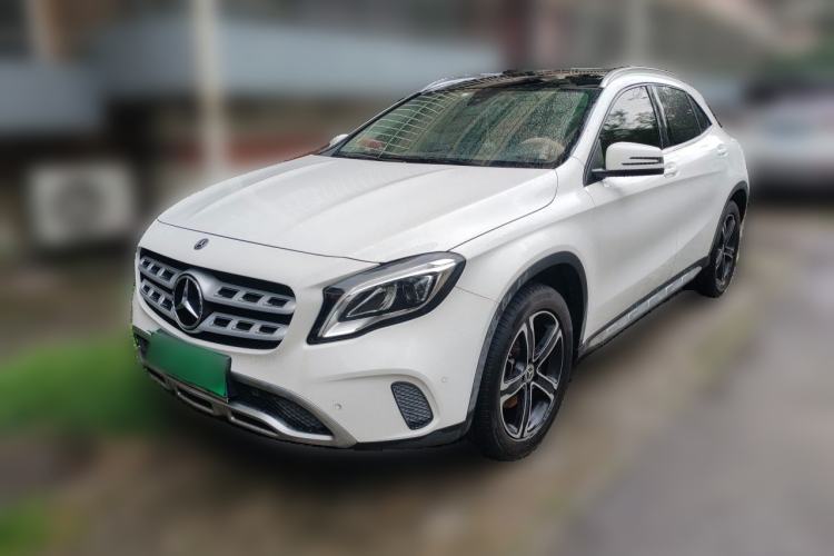 Used Mercedes-Benz GLA 2018 GLA 200 Fashion Model Guazi used car, China used car export, Used car for sale, Used cars, Cheapest cars for sale