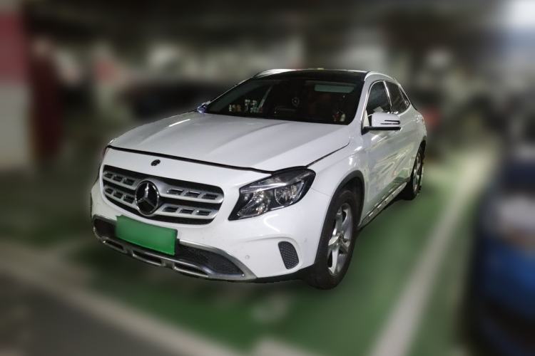 Used Mercedes-Benz GLA 2018 GLA 200 Sport Edition Guazi used car, China used car export, Used car for sale, Used cars, Cheapest cars for sale