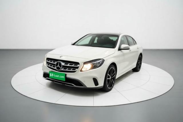 Mercedes-Benz GLA 2018 GLA 200 Sport Edition usado