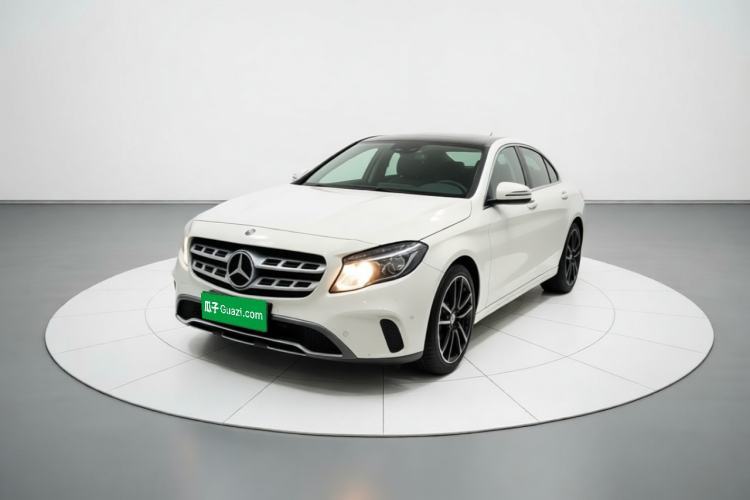 Używany Mercedes-Benz GLA 2018 GLA 200 Sport Edition Guazi used car, China used car export, Used car for sale, Used  cars, Cheapest cars for sale