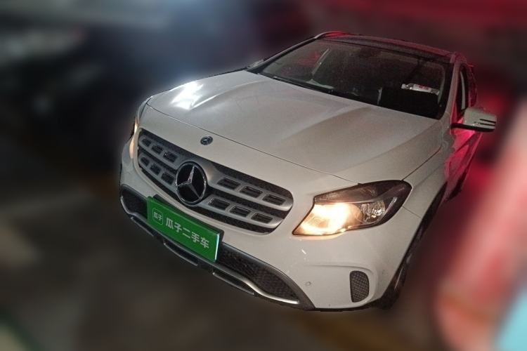 Used Mercedes-Benz GLA 2018 GLA 200 Sport Edition Guazi used car, China used car export, Used car for sale, Used cars, Cheapest cars for sale