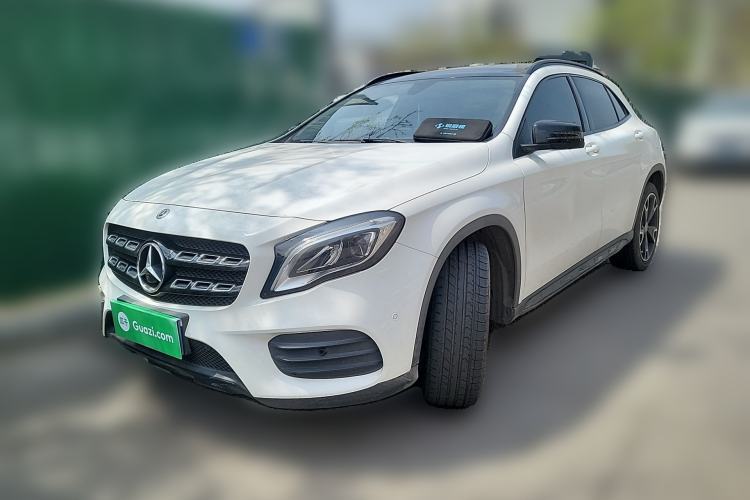 Used Mercedes-Benz GLA 2018 GLA 220 4MATIC Sport Edition Guazi used car, China used car export, Used car for sale, Used cars, Cheapest cars for sale