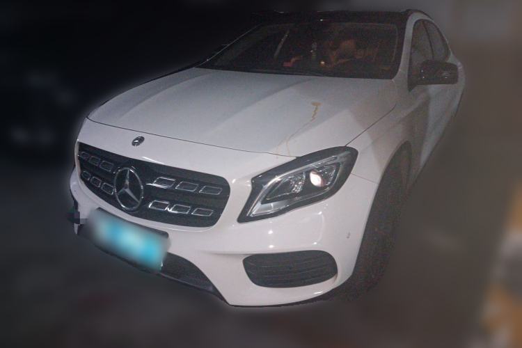 Used Mercedes-Benz GLA 2018 GLA 220 4MATIC Sport Edition Guazi used car, China used car export, Used car for sale, Used  cars, Cheapest cars for sale
