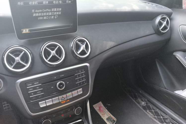 Used Mercedes-Benz GLA 2018 GLA 200 Polar Limited Edition Audio And AC Panel