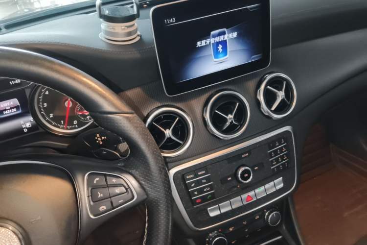 Used Mercedes-Benz GLA 2018 GLA 200 Fashion Model Audio And AC Panel