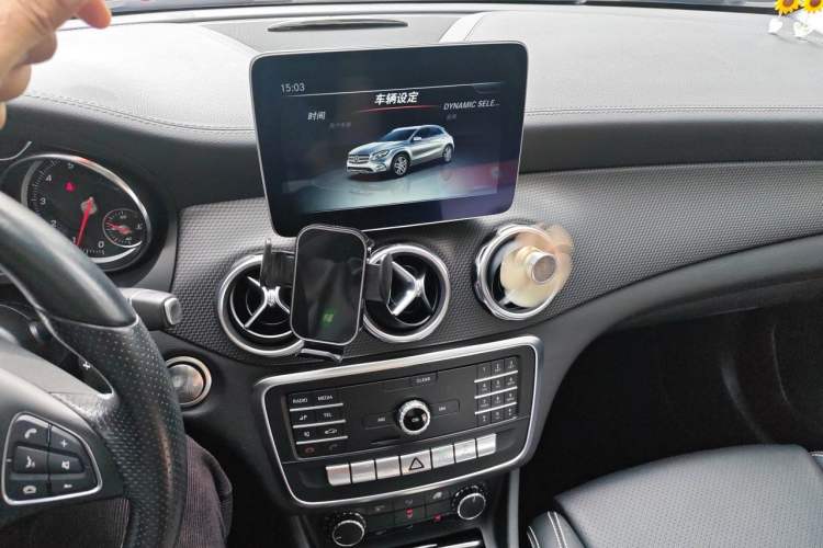 Used Mercedes-Benz GLA 2018 GLA 200 Fashion Model Audio And AC Panel