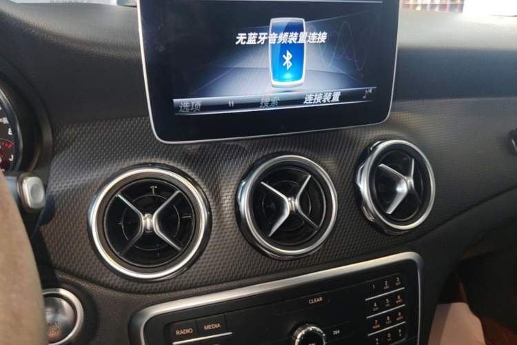 Used Mercedes-Benz GLA 2018 GLA 200 Sport Edition Audio And AC Panel