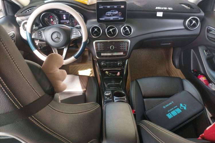 Used Mercedes-Benz GLA 2018 GLA 200 Fashion Model Audio And AC Panel